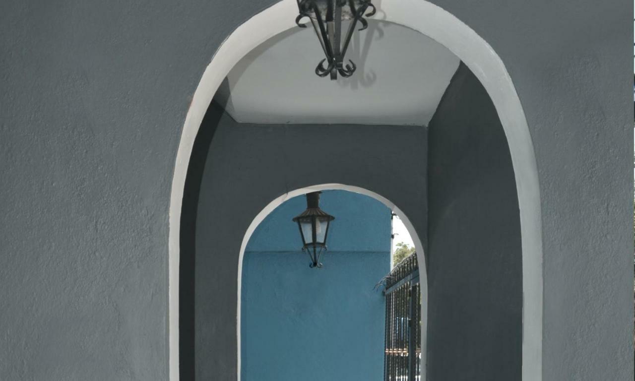 Hotel Y Suites Los Alcatraces Leon Exterior photo